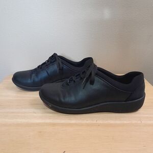 Clarks Collction Cloudsteppers Sillian Pine Black Sneakers Womens 6.5